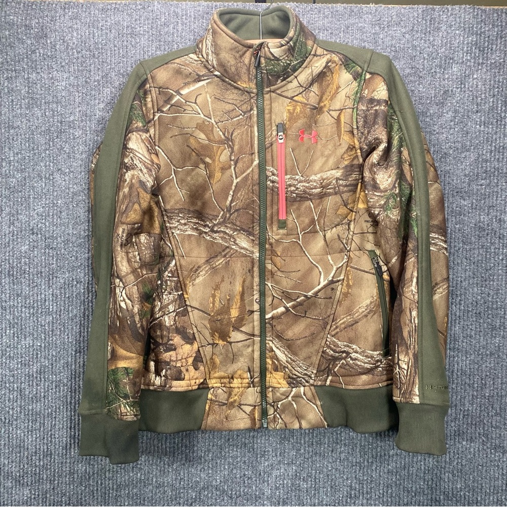 Under Armour and Realtree Women’s Camouflaged Jacket Size Medium